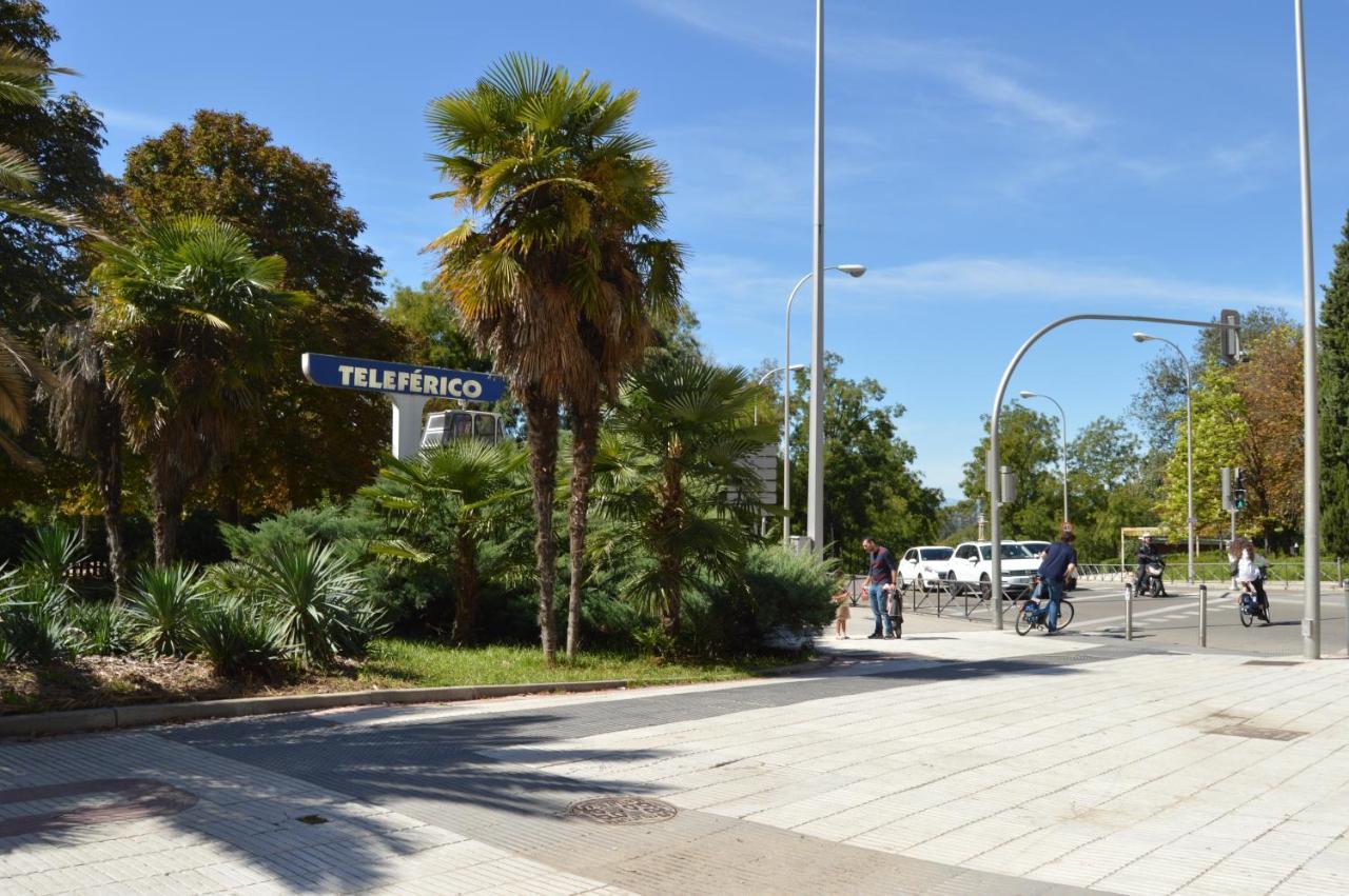 Debod Hostel Madrid Dış mekan fotoğraf