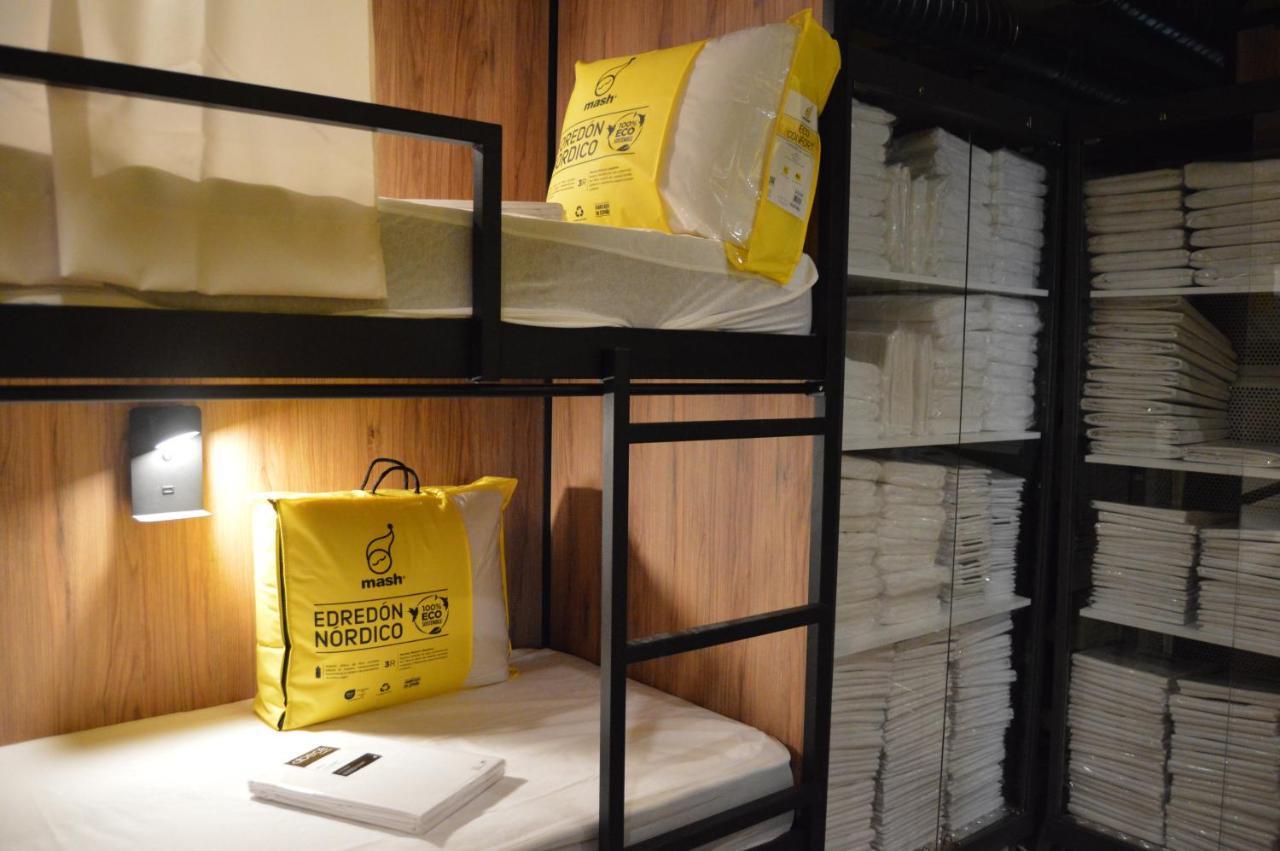Debod Hostel Madrid Dış mekan fotoğraf